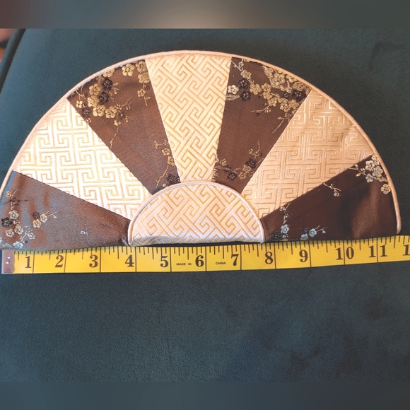 Yellow & green clutch fan shaped floral & geometric pattern, measurement in pics - Picture 4 of 5